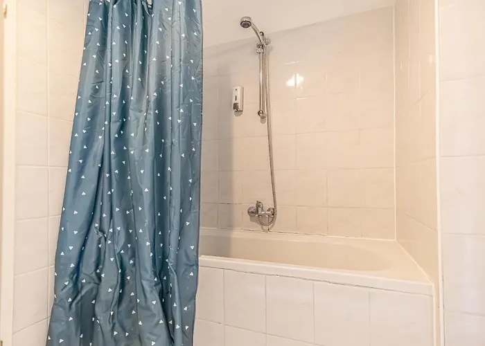 Sweet 3 Private In Shared Near Wiener Stadthalle & Vienna