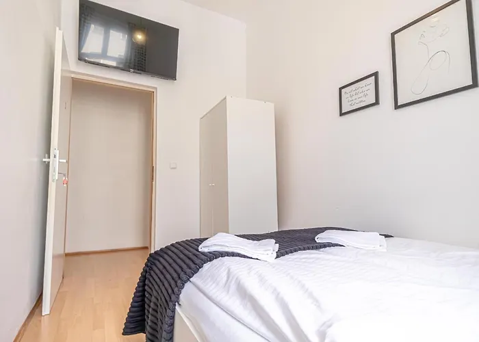 Sweet 3 Private In Shared Near Wiener Stadthalle & *