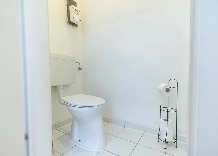 Sweet 3 Private In Shared Near Wiener Stadthalle & Apartment