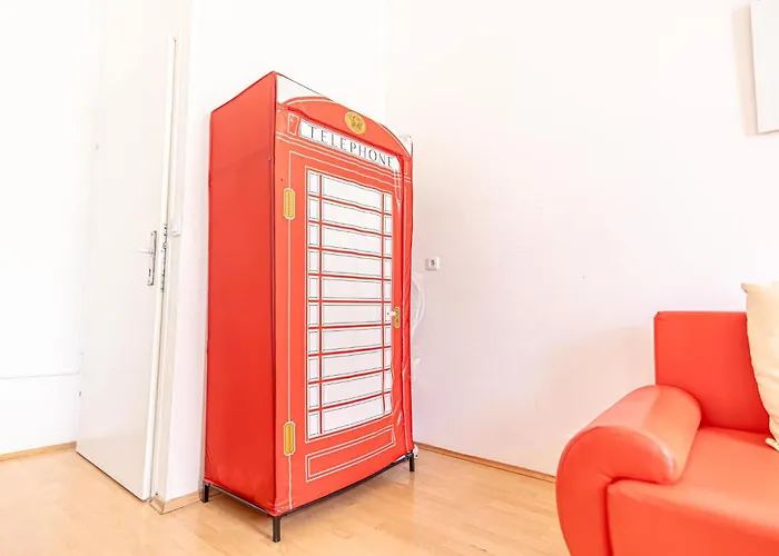 Apartment Sweet 3 Private In Shared Near Wiener Stadthalle & *